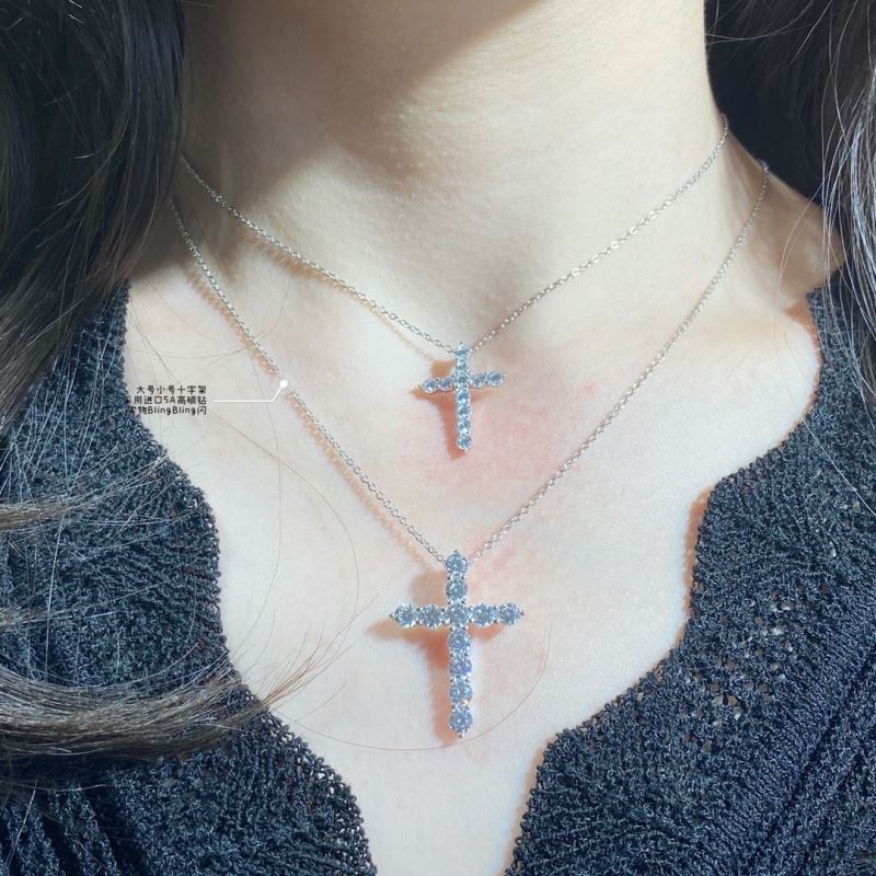 T*f*ny necklaces